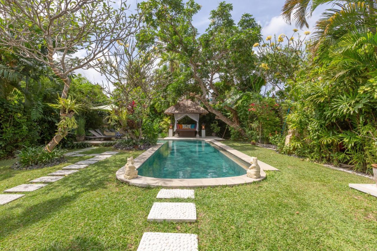 Villa Poppy Seminyak Dış mekan fotoğraf
